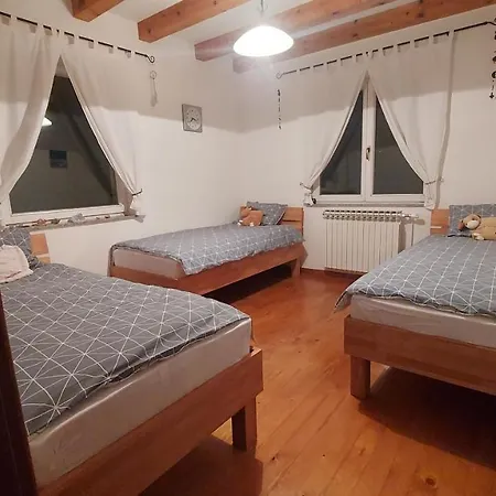 Idealna Kuca Za Odmor, * פאלה